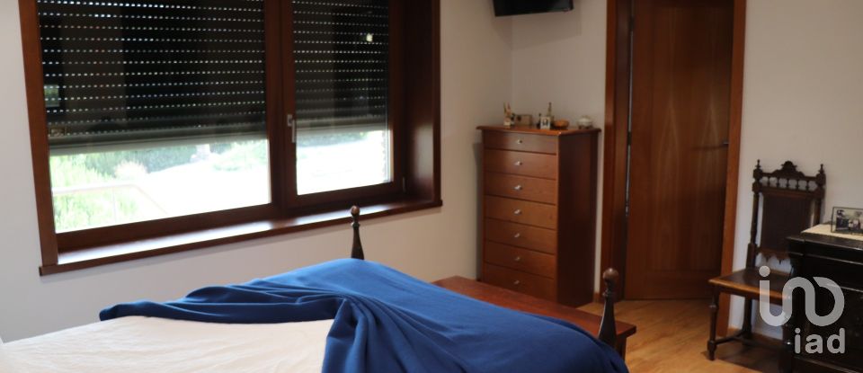 Casa T5 em Bornes de Aguiar de 583 m²