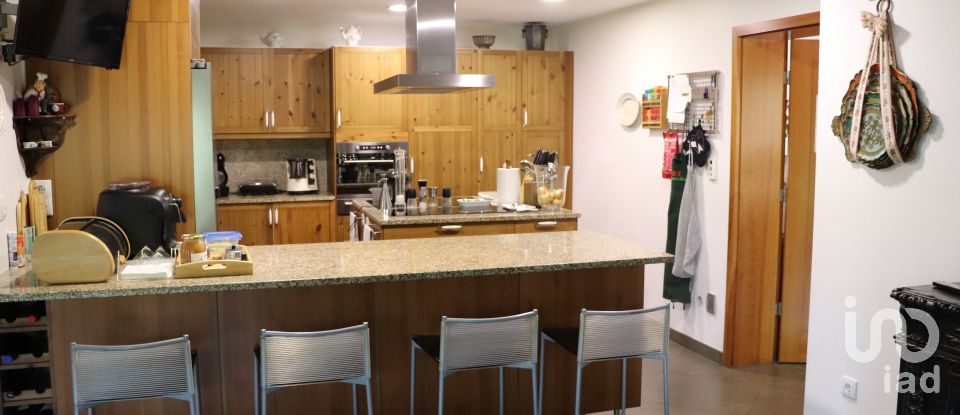 Casa T5 em Bornes de Aguiar de 583 m²