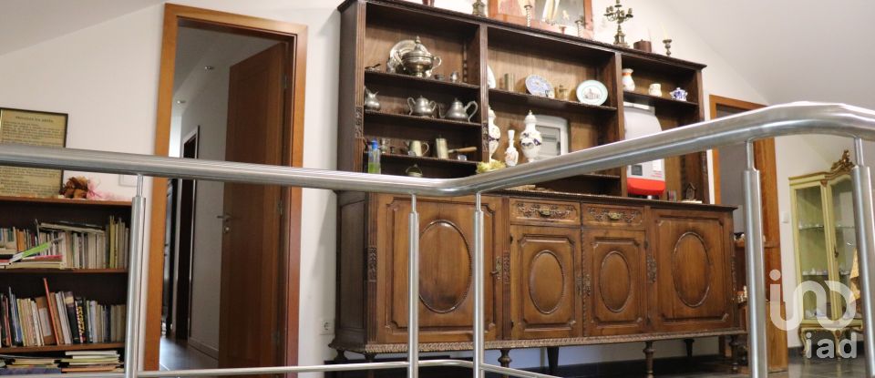 Casa T5 em Bornes de Aguiar de 583 m²