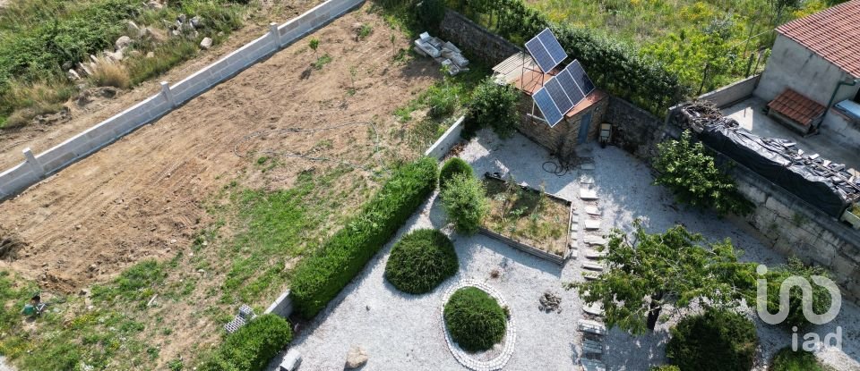 Terreno urbano em Bornes de Aguiar de 931 m²