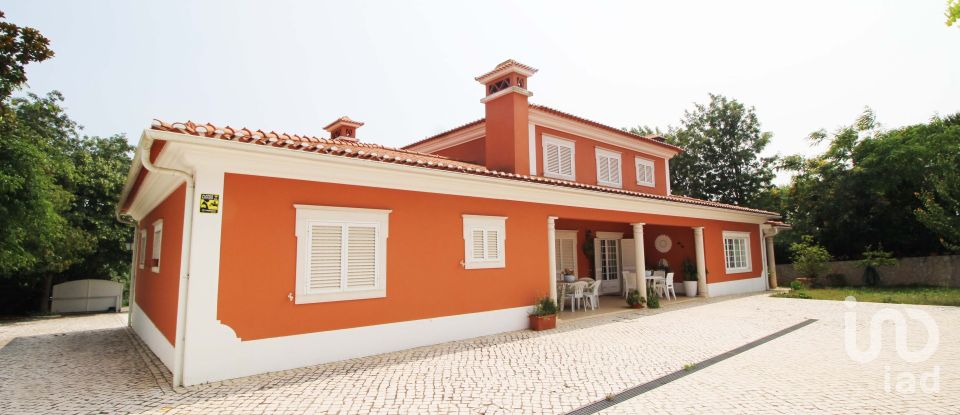 Mansion T5 in Casais e Alviobeira of 280 m²