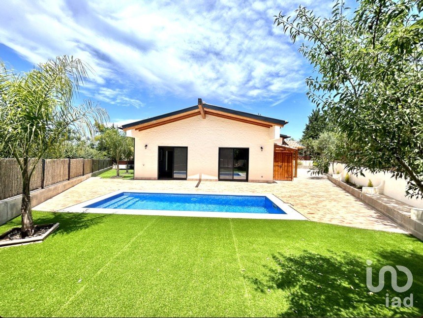 Casa / Villa T2 em Alcantarilha e Pêra de 150 m²