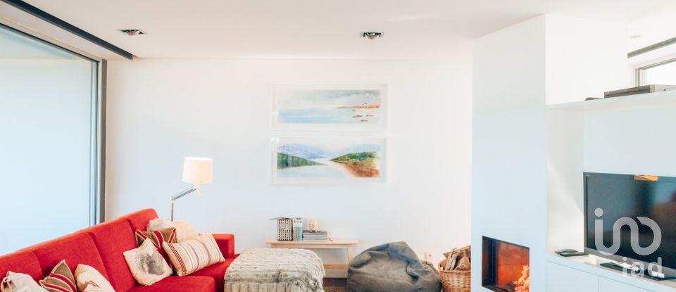 Casa T4 em Moledo e Cristelo de 291 m²