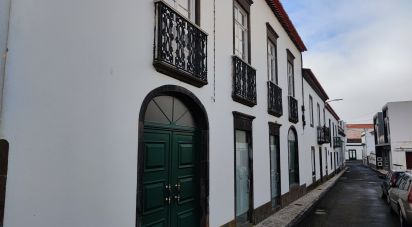 Maison traditionnelle T3 à Povoação de 283 m²