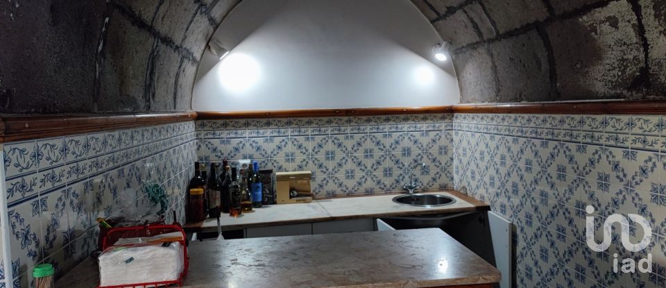 Casa tradicional T3 em Povoação de 283 m²