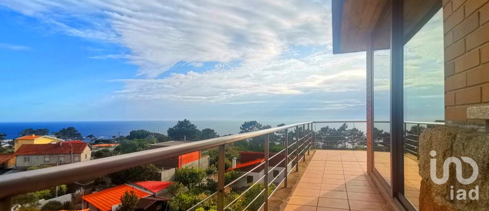 Gîte T4 à Carreço de 286 m²