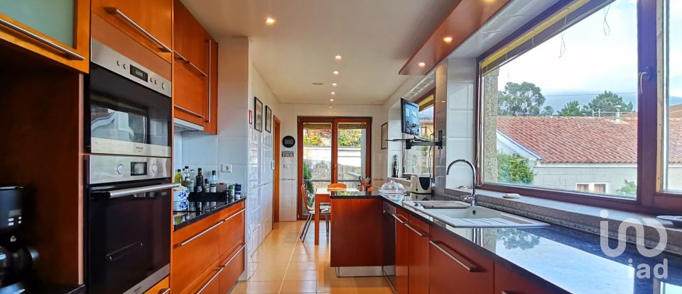 Gîte T4 à Carreço de 286 m²