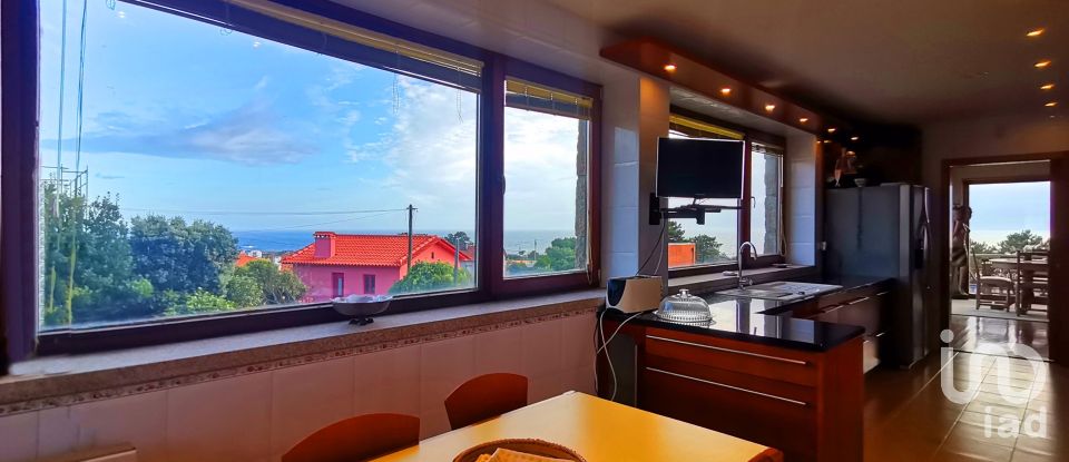 Gîte T4 à Carreço de 286 m²