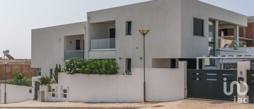 Maison T4 à São Gonçalo De Lagos de 190 m²