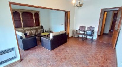 Apartment T4 in Arroios of 155 m²