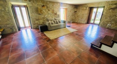Country house T3 in Gandra e Taião of 453 m²