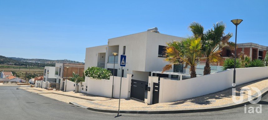 House T4 in São Gonçalo De Lagos of 160 m²