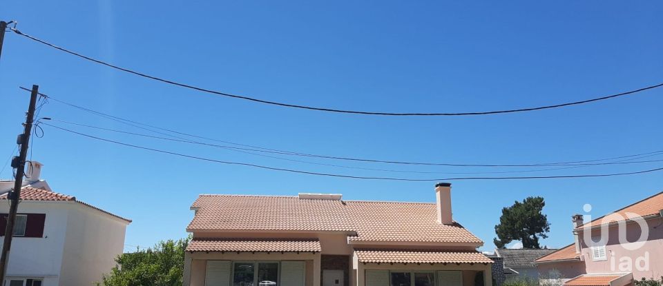 Moradia T4 em Amora de 202 m²