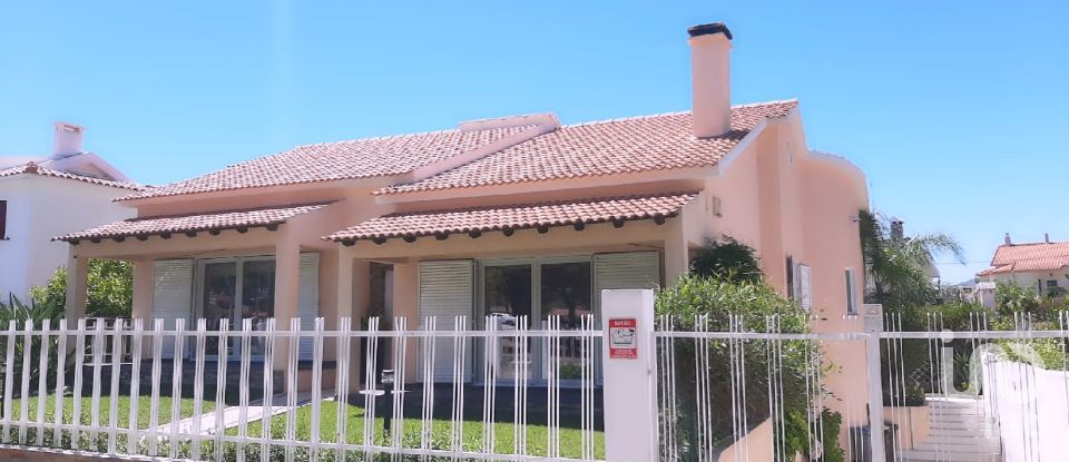 Moradia T4 em Amora de 202 m²