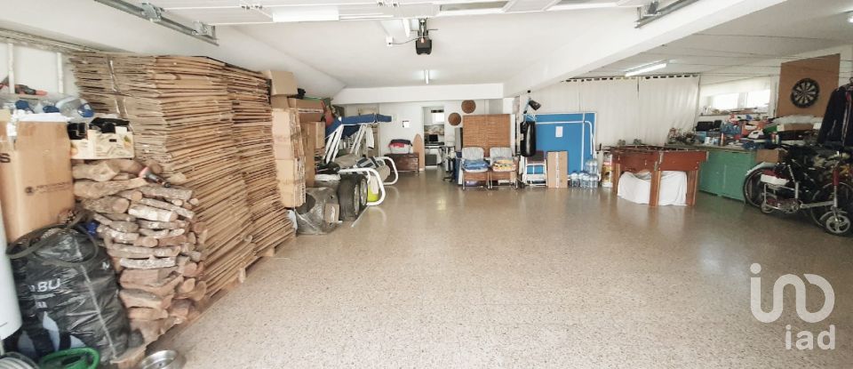 Moradia T4 em Amora de 202 m²