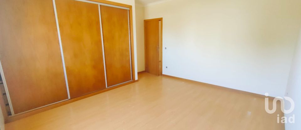 Traditional house T4 in Cadaval e Pêro Moniz of 249 m²