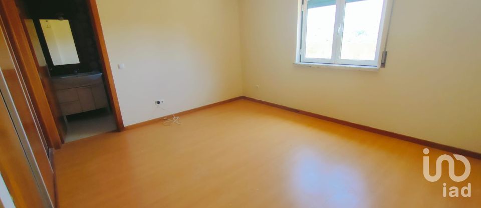 Traditional house T4 in Cadaval e Pêro Moniz of 249 m²