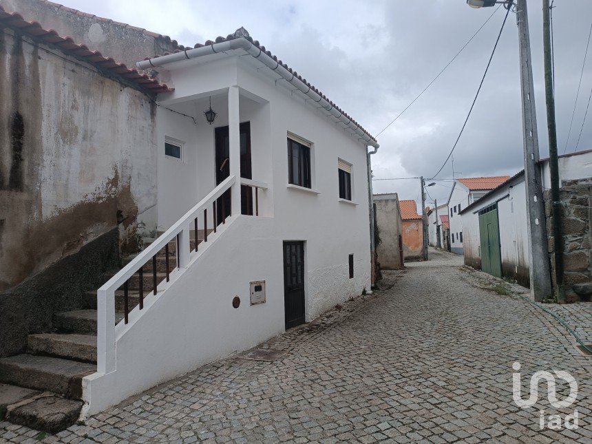 Casa de aldeia T1 em Colmeal e Vilar Torpim de 84 m²
