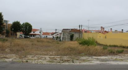 Terrain à Caldas da Rainha - Santo Onofre e Serra do Bouro de 1 115 m²