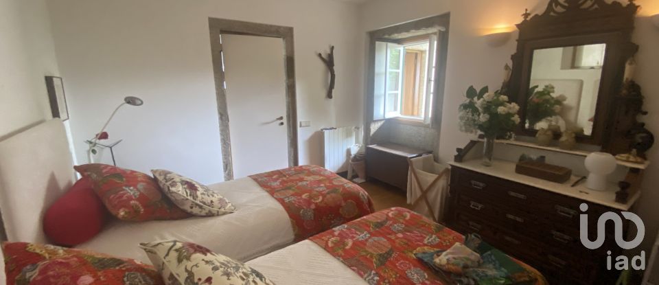 Lodge T3 in Loivo of 309 m²