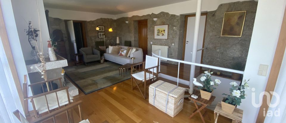 Lodge T3 in Loivo of 309 m²