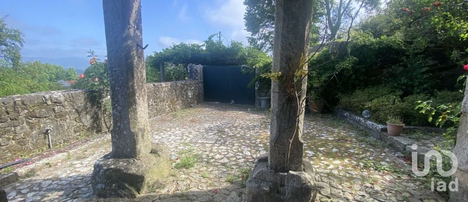 Lodge T3 in Loivo of 309 m²