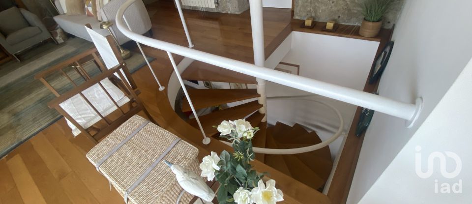 Lodge T3 in Loivo of 309 m²