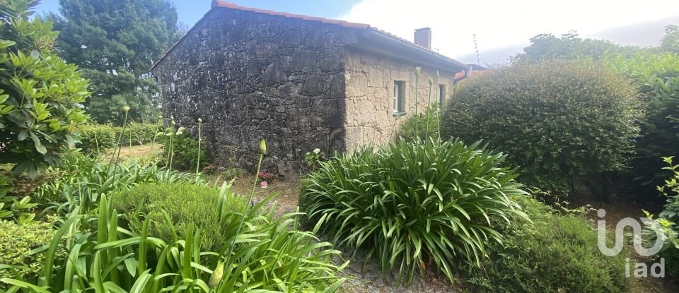 Lodge T3 in Loivo of 309 m²