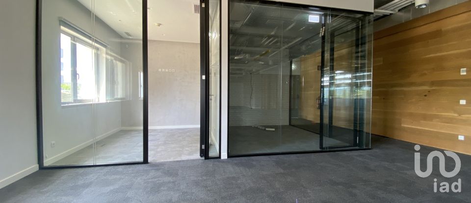 Offices in Porto Salvo of 436 m²
