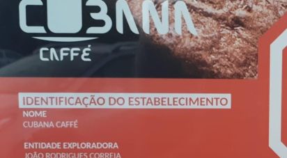 Boutique/Local commercial à Vieira de Leiria de 152 m²