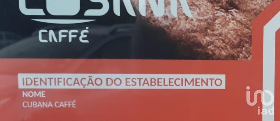 Boutique/Local commercial à Vieira de Leiria de 152 m²