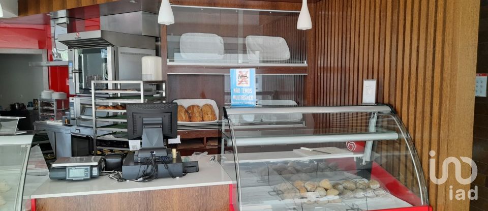 Boutique/Local commercial à Vieira de Leiria de 152 m²