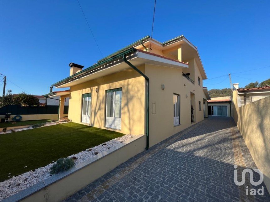 House T3 in Esposende, Marinhas e Gandra of 300 m²
