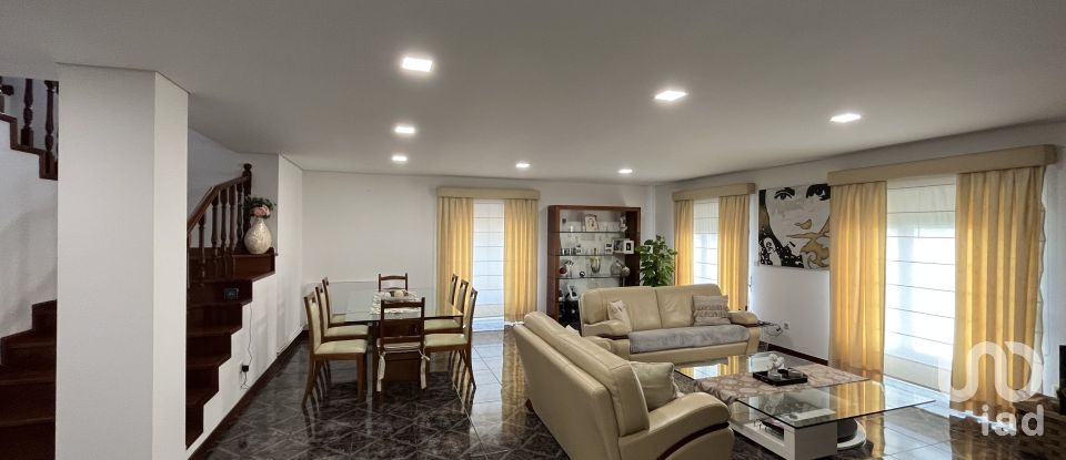 House T3 in Esposende, Marinhas e Gandra of 300 m²