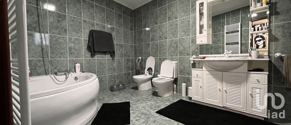 House T3 in Esposende, Marinhas e Gandra of 300 m²