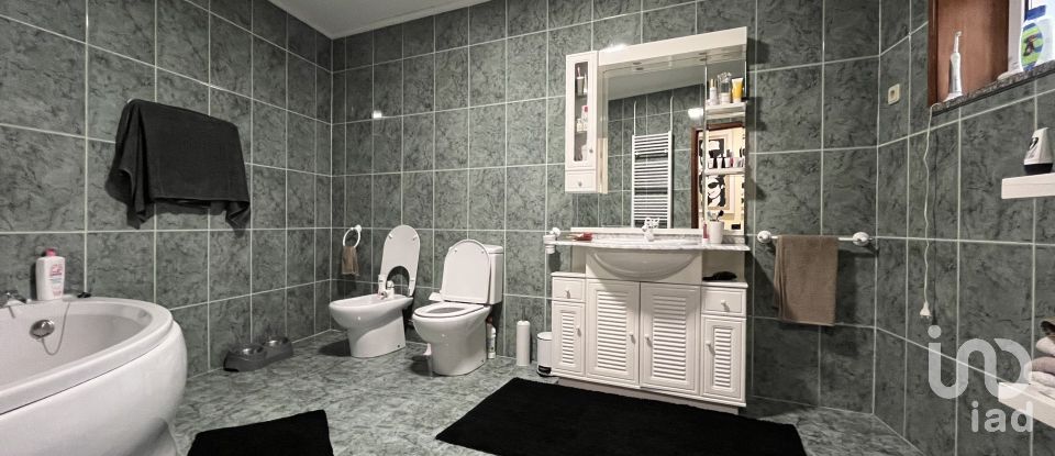 House T3 in Esposende, Marinhas e Gandra of 300 m²