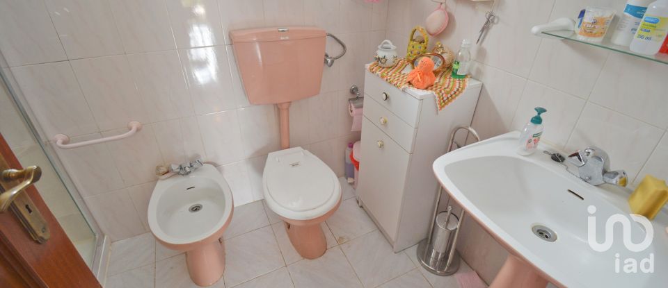 Lodge T6 in Miranda do Corvo of 250 m²