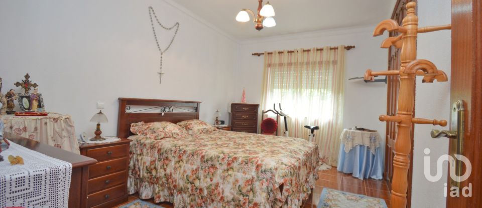 Lodge T6 in Miranda do Corvo of 250 m²