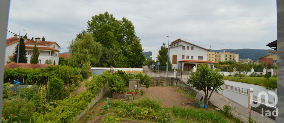 Lodge T6 in Miranda do Corvo of 250 m²