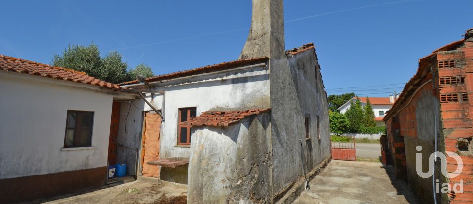 Casa de aldeia T2 em Alvorge de 128 m²