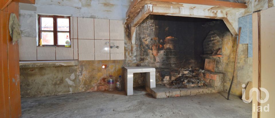 Casa de aldeia T2 em Alvorge de 128 m²