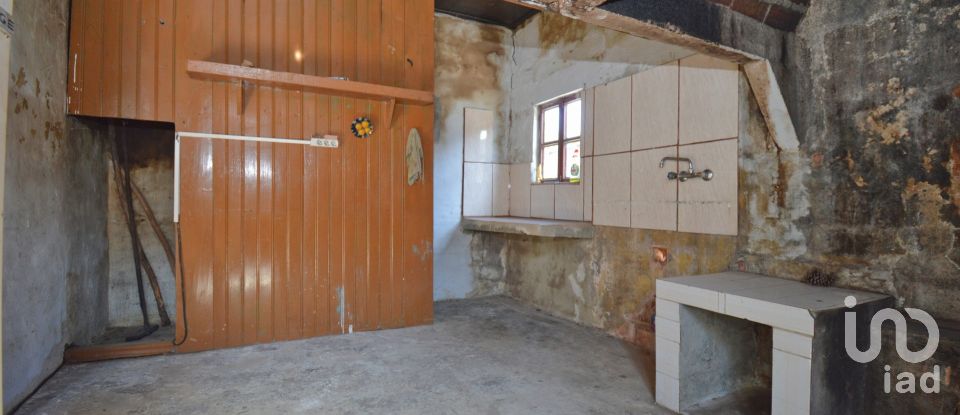 Casa de aldeia T2 em Alvorge de 128 m²