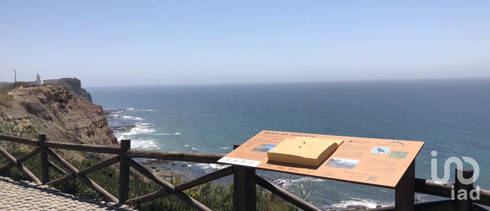 Terrain à bâtir à São Pedro da Cadeira de 7 830 m²