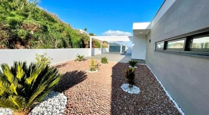 Lodge T3 in Prazeres of 829 m²