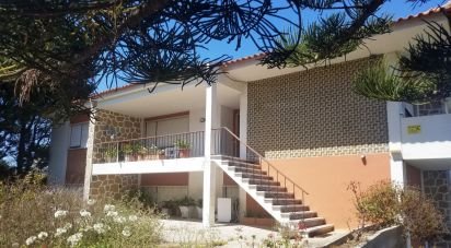Maison traditionnelle T6 à Atouguia da Baleia de 315 m²