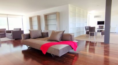 Lodge T4 in Vau of 250 m²