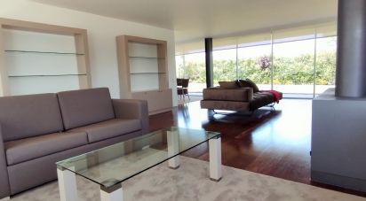 Lodge T4 in Vau of 250 m²