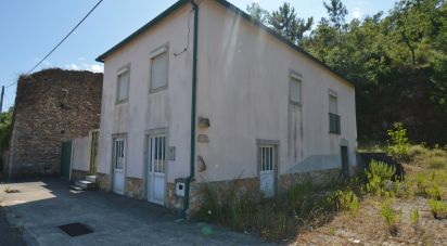 Maison de village T2 à Cumeeira de 167 m²