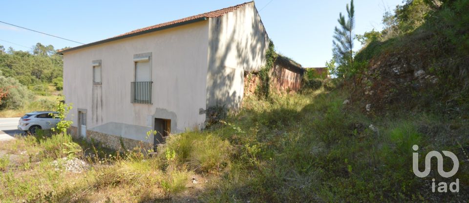 Maison de village T2 à Cumeeira de 167 m²