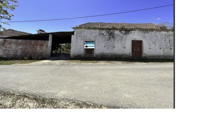 Ferme T8 à Romeira e Várzea de 1 500 m²